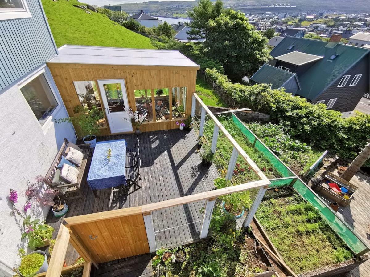 A Green Pearl In The Heart Of Tórshavn Esterno foto